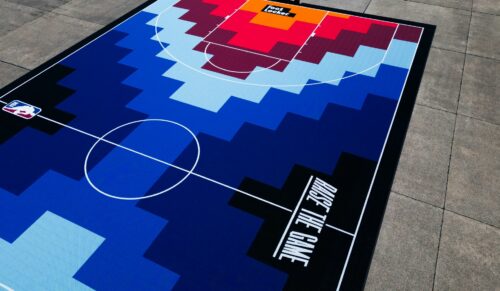 Foot Locker eröffnete gemeinsam mit der NBA einen Basketballcourt in Berlin. (Foto: Toni Jahn/Foot Locker)