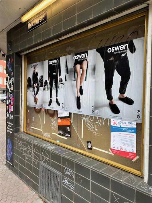 Die Marke setzt auf lokale Verbundenheit mit einer Plakatkampagne an den identitätsstiftenden, Büdchen genannten, Kiosken der Stadt. (Foto: Oswen)