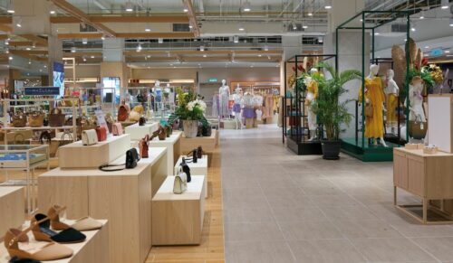 Für den deutschen Schuhhandel ist die Lage schwierig. Doch manche kommen gestärkt durch die Zeit. (Foto: Adobe Stock)