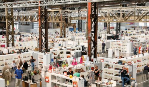 Auf der Shoes Düsseldorf wurde auch in diesem Jahr wieder fleißig geordert. (Foto: Igedo Exhibitions)