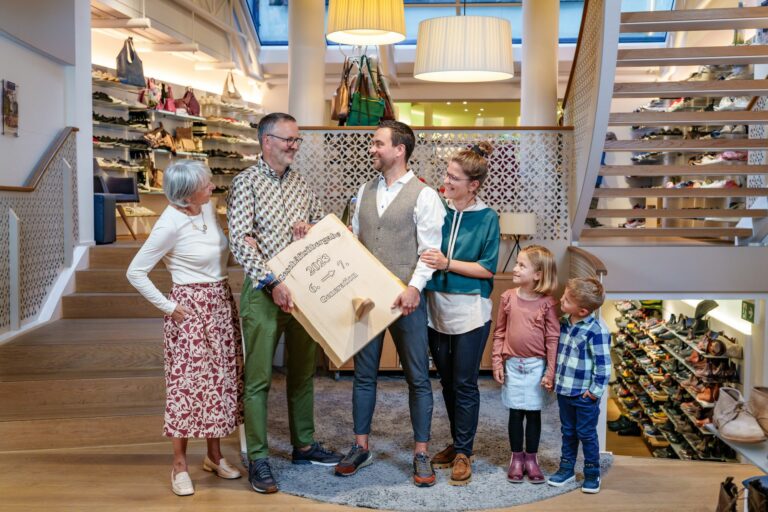 Bei Schneider Schuhe in St. Gallen wurde die Unternehmensleitung an die siebte Generation weitergegeben. (Foto: Schneider Schuhe/Roger Oberholzer)