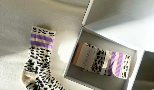 Bei Dailysocks können Konsumentinnen und Konsumenten künftig auch einzelne Socken nachbestellen. (Foto: Dailysocks)
