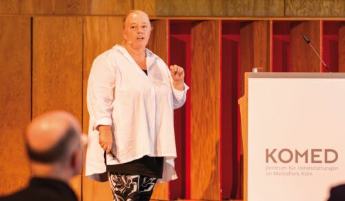 Tanja Kolb, Geschäftsführerin Modehaus Müller-Ditschler, auf dem BTE-Kongress Fashion-Emotion 4.0 (Foto: BTE)