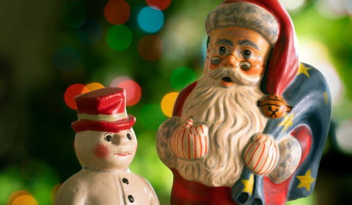 Der Handelsverband Deutschland erwartet Milliardenumsätze dank Nikolaus-Geschenken. (Foto: Earl Wilcox/Unsplash)