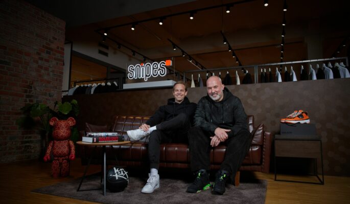 Dennis Schröder und Sven Voth (Foto: Snipes)