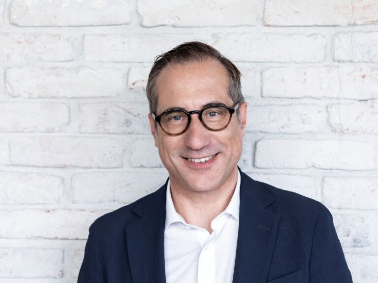 Armin Weger, CEO des Grazer Schuhfilialisten Leder & Schuh AG (Foto: Engelhorn)