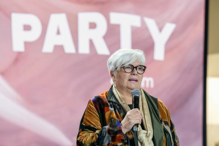 Bei der letzten Ausgabe der Micam sind die Aussteller- und Besucherzahlen etwa gleich geblieben: Giovanna Ceolini sieht die Messe auf einem guten Weg. (Foto: Micam)