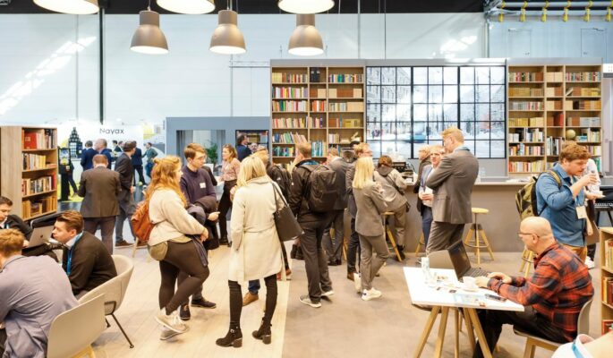 Der Messestand des EHI Retail Institute war gestaltet wie eine Bücherei. (Foto: Constanze Tillmann/Messe Düsseldorf)
