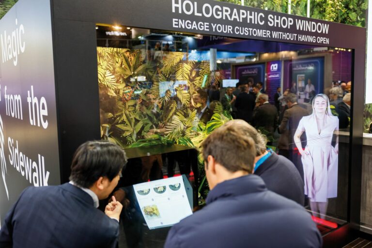 Holografische Schaufenster sind nur eine Möglichkeit, Produkte aufregender zu inszenieren. (Foto: Constanze Tillmann/Messe Düsseldorf)