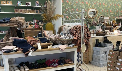 Vor zweieinhalb Jahren machte sich Simone Saponjac mit ihrem Kinderschuhladen Kinderleicht selbstständig. (Foto: Kinderleicht)