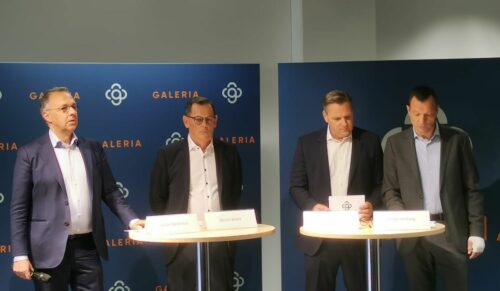 Von links nach rechts: Stefan Denkhaus (Insolvenzverwalter Galeria), Bernd Beetz (BB Kapital), Olivier Van den Bossche (CEO Galeria) und Stefan Hartwig (Leiter Unternehmenskommunikation Galeria) (Foto: Redaktion)