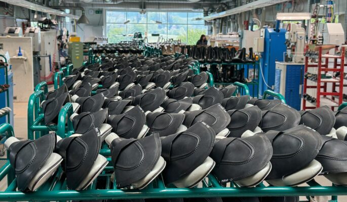 Blick in die Produktion in Mattsee (Foto: Paul Green)