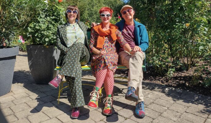 Familie Geiger (v.l.n.r.): Geschäftsführerin Rosalie und Eltern Susanne und Johannes (Foto: Geiger Schuhe + Textil)