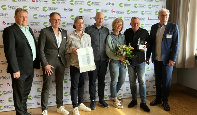 Strahlende Gewinner: Schuh Paulig aus Hamburg ist der Sieger des diesjährigen Bequemschuhpreises. (Foto: Redaktion)
