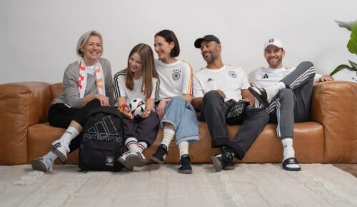 Die Europameisterschaft als Party für die ganze Familie – diesen Gedanken will Deichmann unterstützen. (Foto: Deichmann)