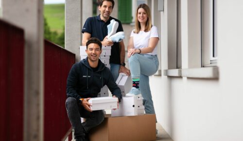 Von links nach rechts: Karl Müller IV, Claudio Minder (beide Kybun Joya) und Alessia Schrepfer (Wenurse) (Foto: Kybun Joya)