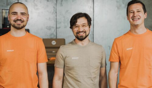 Das Gründerteam von Sooley: Sanya, Jakob und Florian haben in Konstanz ihre Firma gegründet. (Foto: Sooley)