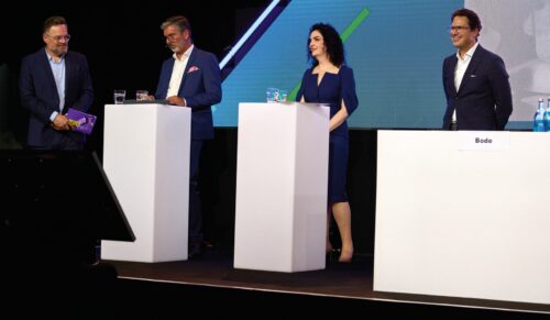 Einzelhandel neu denken: Frank Schuffelen, Martina Novotny und Tobias Eichmeier. (Foto: ANWR Group)