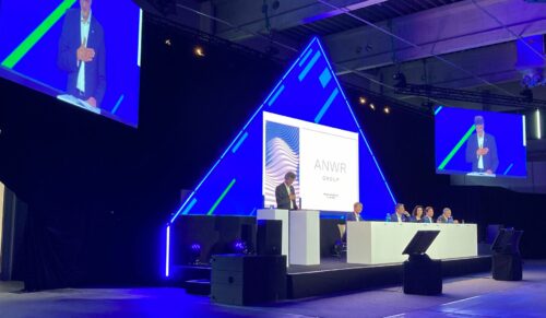 Die ANWR-Generalversammlung in Mainhausen. Am Rednerpult: der Aufsichtsratsvorsitzende Holger Baierl (Foto: Redaktion)