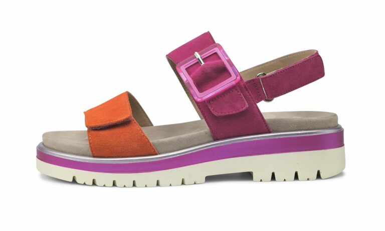 Farbe satt: Neben Sneakern setzt Ara zu F/S 2025 auch auf sportive Sandalen und Pantoletten in verschiedenen Farbkombinationen. (Foto: Ara)