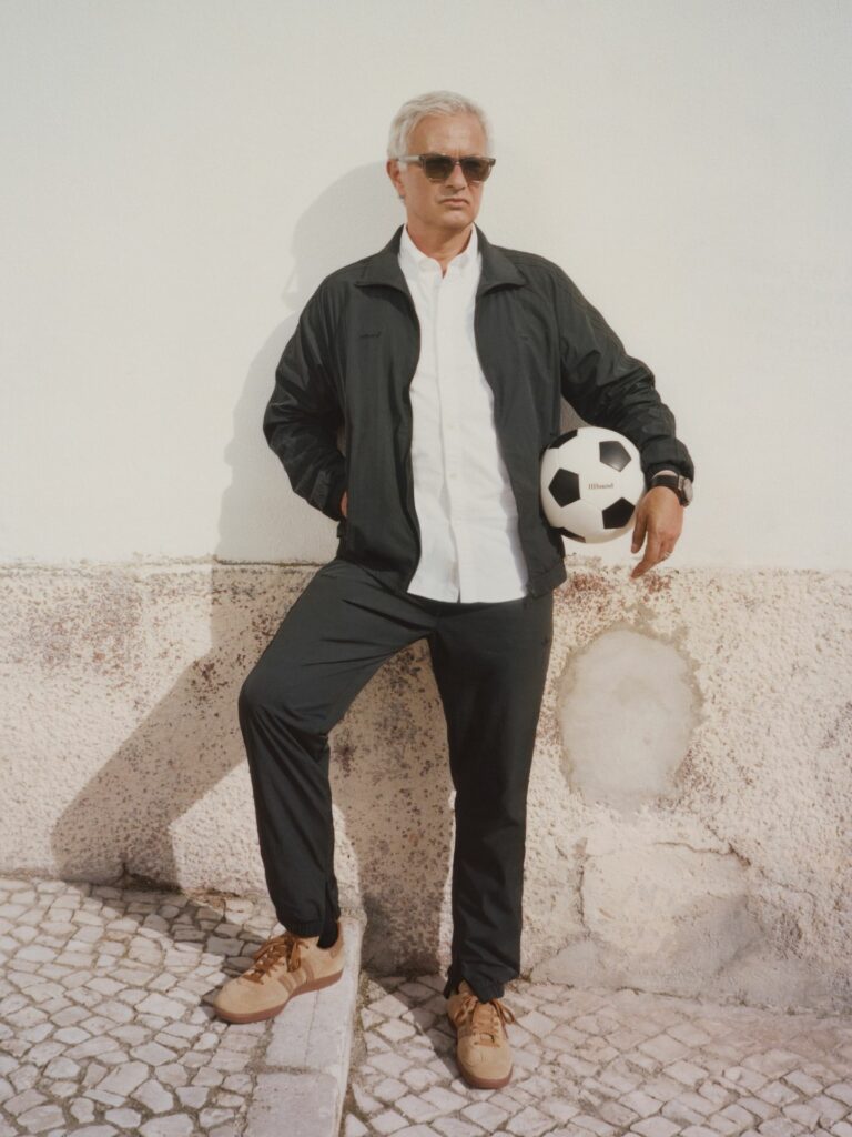 Adidas will den Terrace-Trend fortführen und lancierte zum Samba zuletzt eine Kampagne mit dem Fußball-Trainer José Mourinho. (Foto: Adidas)