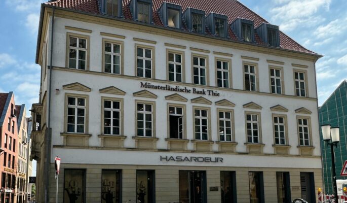 Hasardeur gehört zu den führenden Adressen für Luxusmode in Deutschland. (Foto: Hasardeur)