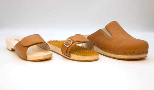 Modelle der Premium-Holzschuh-Kollektion von Heinrich Berkemann (Foto: Berkemann)