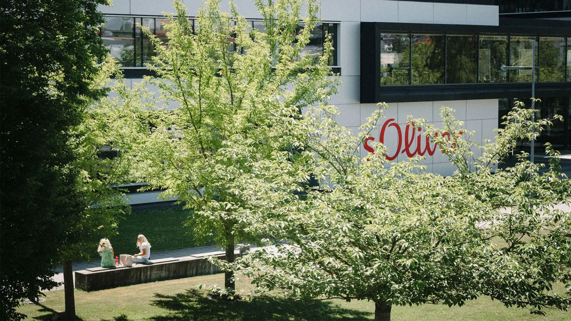 S.Oliver und PTH Group planen Zusammenarbeit - schuhkurier