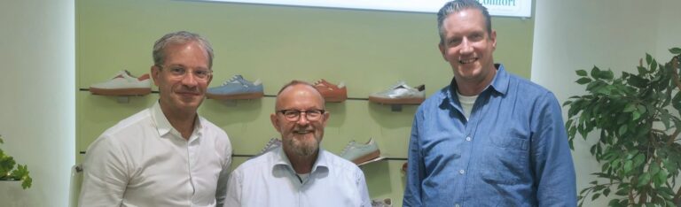 Von links nach rechts: Geschäftsführer Ralph Wolter und das Vertriebsduo Ralf Riek und Frank Schulz-Krautwald (Foto: Redaktion)