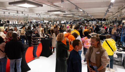Großer Andrang beim Mücke-VIP Shopping. Der Filialist ist „überwältigt“ von der Nachfrage nach den neuen Events. (Foto: Mücke)