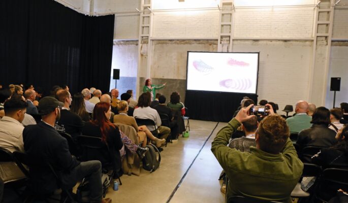 Vortrag auf dem Footwearise-Symposium (Foto: Redaktion)