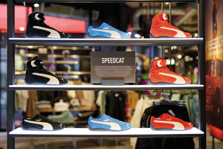 Klassiker Speedcat: Puma bietet den Schuh mit dem schlanken Leisten und ultradünner Sohle in diversen Varianten an. (Foto: Puma)