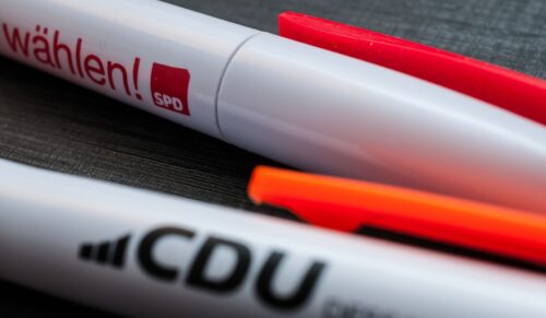 Die Parteien SPD und CDU haben sich auf einen Koalitionsvertrag geeinigt. (Foto: Stockfotos-MG/Adobe Stock)