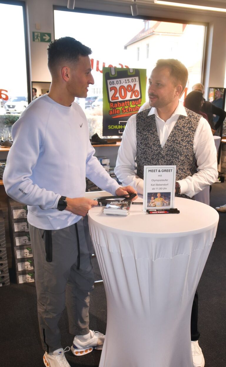 Clemens Haaser (rechts) und Olympiasportler Karl Bebendorf beim Meet & Greet (Foto: Schuh-Haaser)