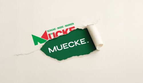 Schuh Mücke modernisiert den Markenauftritt und firmiert künftig unter Muecke. (Foto: Muecke)