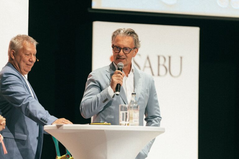Impressionen von der SABU-Messe am 14./15. Februar 2025: 
Die Modenschau gilt als Highlight der Veranstaltung. Hier werden die Trends der neuen Saison sicht- und erlebbar. (Foto: SABU)