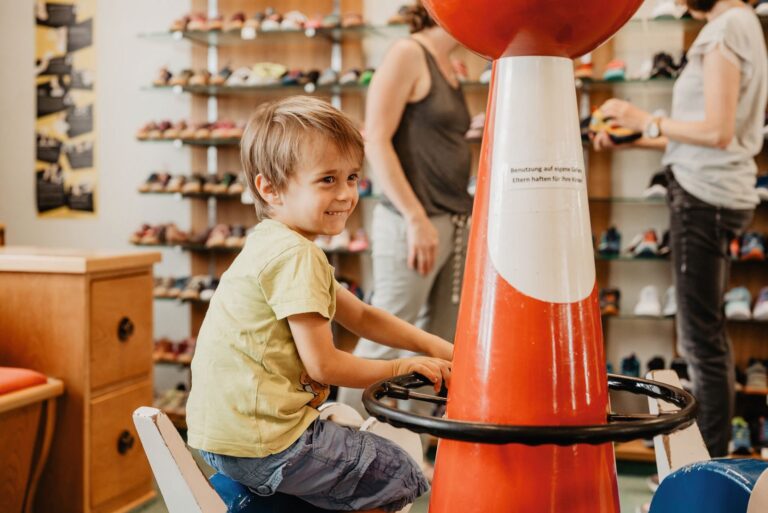 Die Kinderschuhabteilung macht rund ein Viertel des Sortiments aus. (Foto: Schuhhaus Planz)