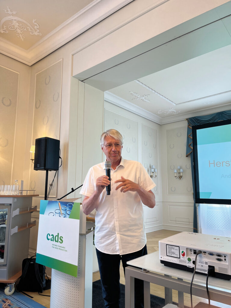 Andreas Burmeister sprach über die Verpackungsverordnung. (Foto: Redaktion)