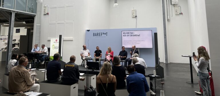 Der Welcome Talk der Barefoot in Offenbach: v.l.n.r. Roman Degenhardt, Carl-August Seibel, Dr. Claudia Schulz, Arnd Hinrich Kappe, Torben Schütz  (Foto: Redaktion)