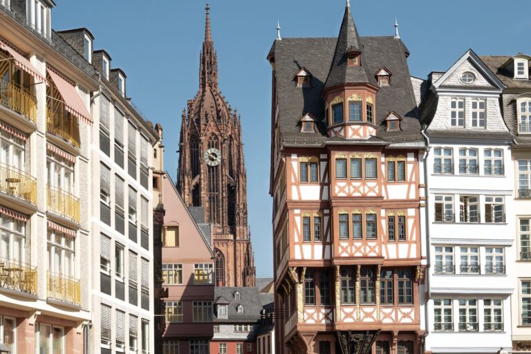 Der Frankfurter Römerberg (Foto: Visit Frankfurt/Isabela Pacini)