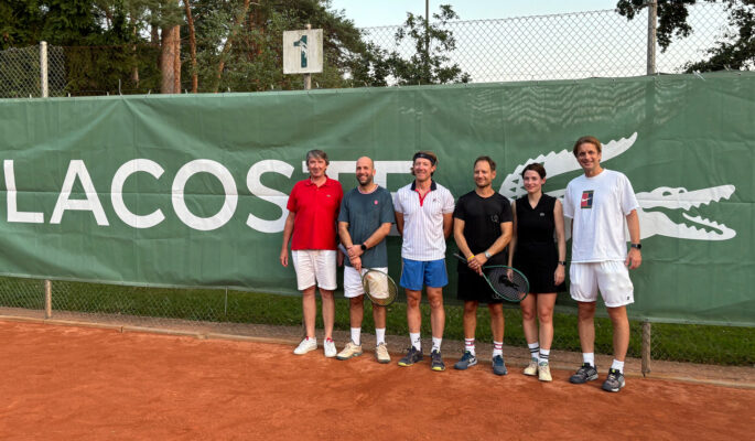 Von links nach rechts: Bernd Karbacher, Matthias Jäger, Christian Koch, Dirk Wallbott, Nora Johanna Werdich, Patrick Gottesleben (Foto: ANWR)