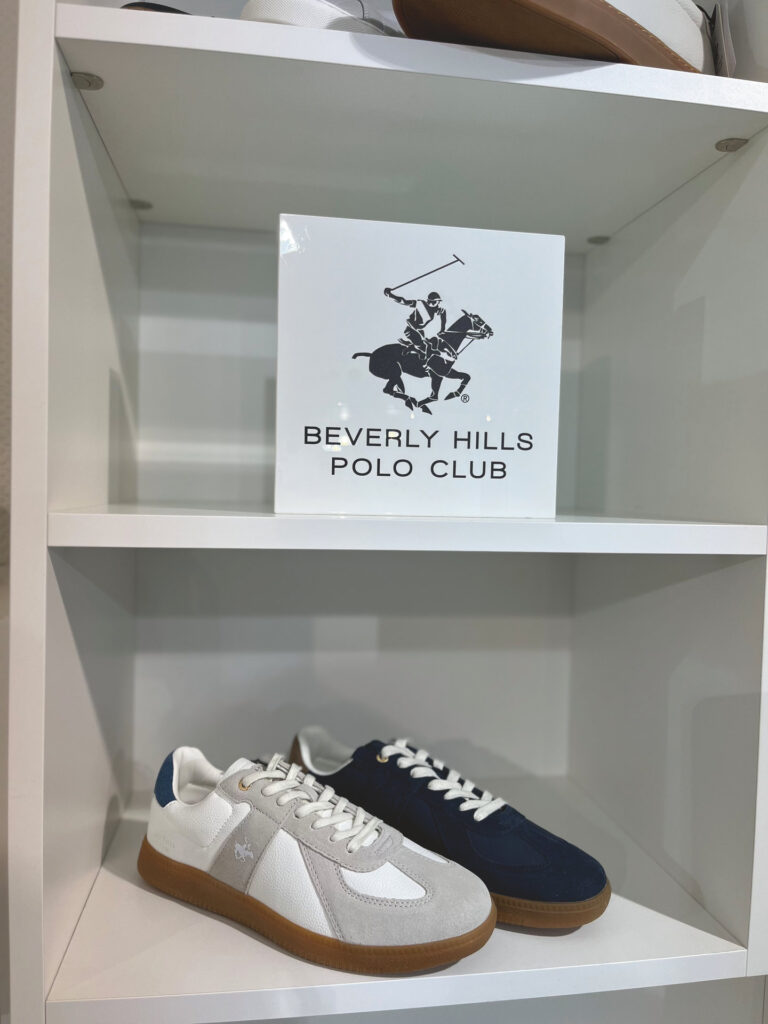 Beverly Hills Polo Club spiegelt einen klassischen, preppy Stil wider und ist inspiriert von der ikonischen Welt des Polosports. (Foto: Redaktion) 