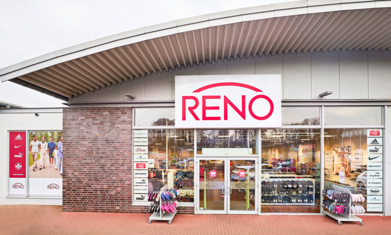 Vollsortiment für die ganze Familie: Reno-Standort in Syke (Foto: Kienast) 