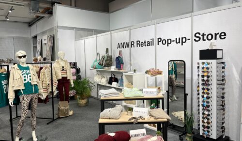 Die ANWR zeigte mit dem Retail Pop-Up-Store, wie sich Accessoires, Textilien und Schuhe gemeinsam inszenieren lassen. (Foto: Redaktion)