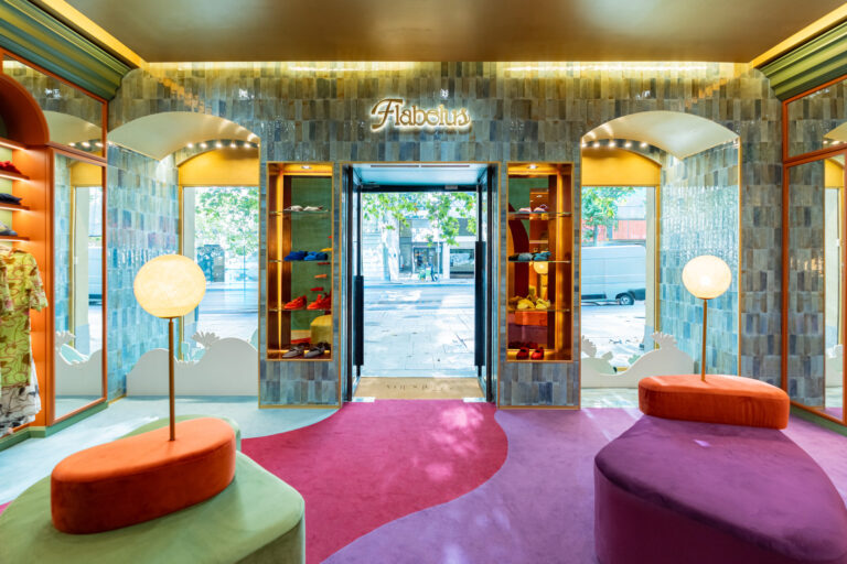 Kunterbunt mit Retro-Elementen: Store von Flabelus an der Madrider Einkaufsstraße Serrano (Foto: Flabelus)