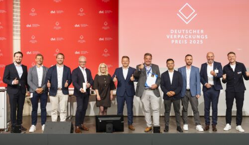 Die Sieger des Gold Awards bei der Preisverleihung des Deutschen Verpackungspreises 2025. (Foto: Uwe Niklas)