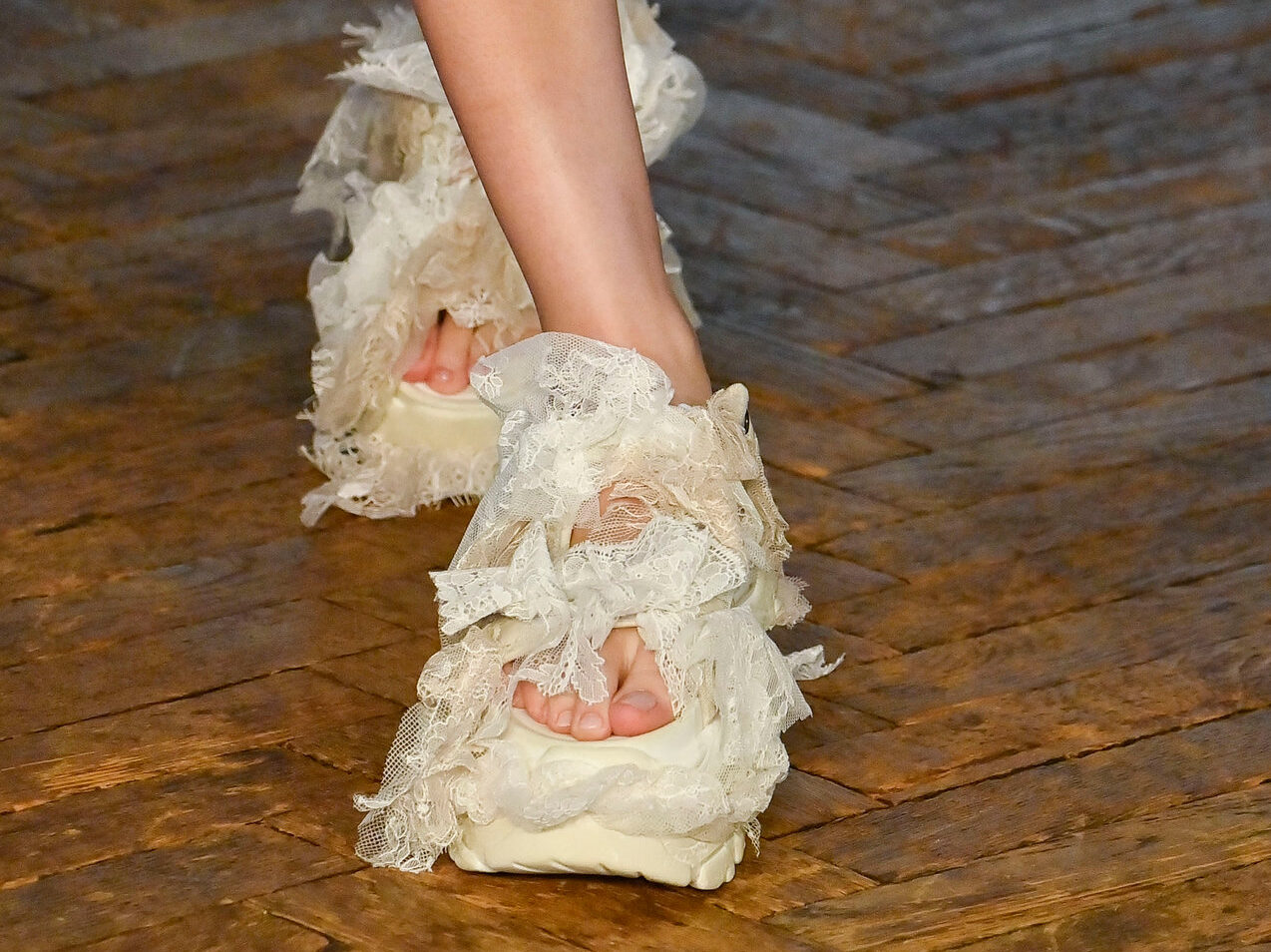 Dreaming Eli auf der London Fashion Week (Foto: Catwalkpix) 