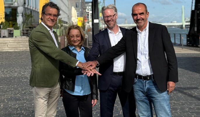 Die Führungsspitze der Verbundgruppe GMS (von links): Geschäftsführer Dr. Karsten Niehus, Kaufmännische Leiterin Elena Rotar, Geschäftsführer Martin Schneider und Thomas Schulte-Huermann. (Foto: GMS)