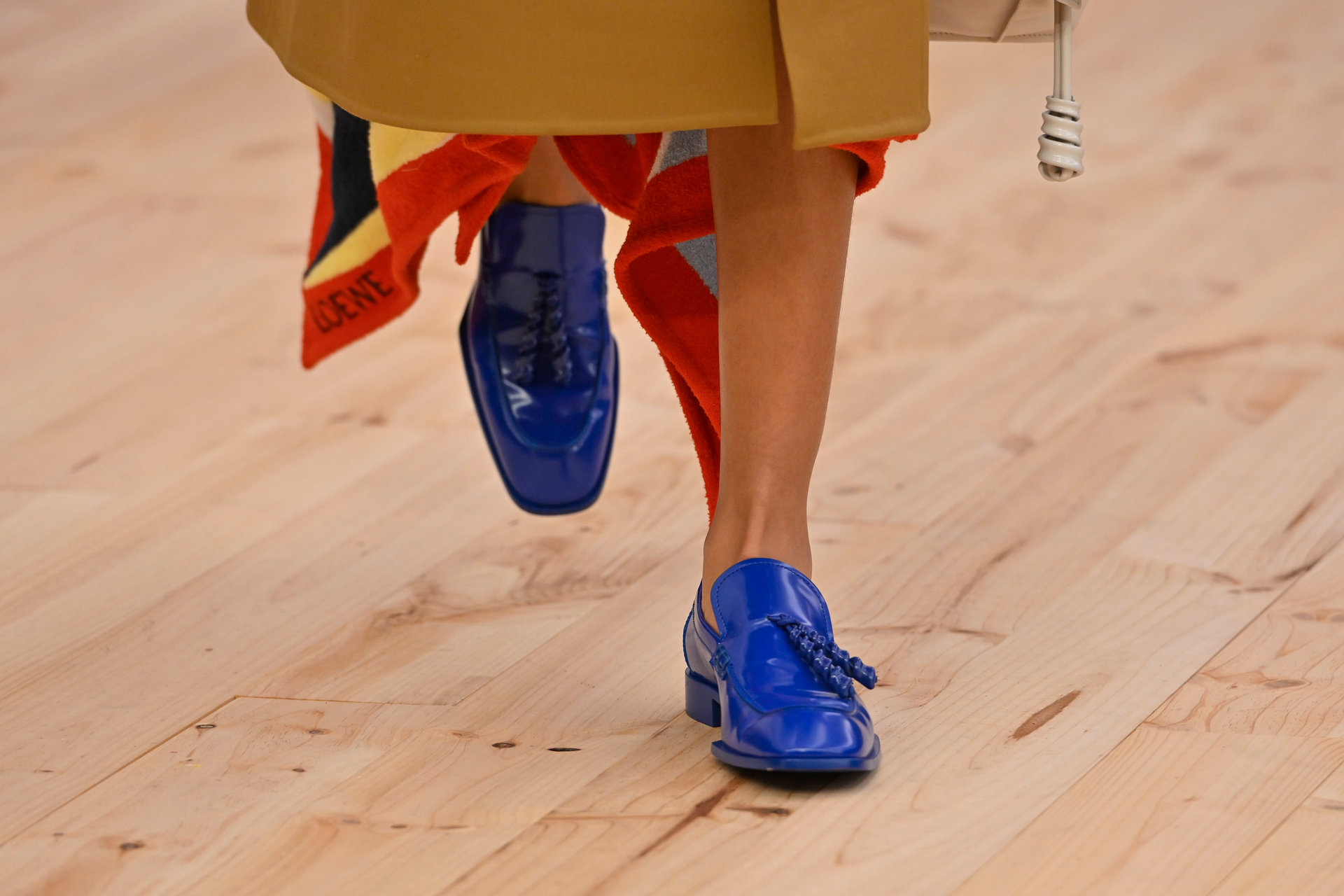 Loewe auf der Paris Fashion Week (Foto: Catwalkpix)