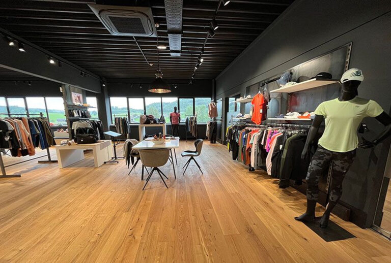 Die Brandboxx in Salzburg ist das größte Modehandelscenter in
Österreich und bietet Platz für 3.000 Besucher. (Foto: Allbirds)